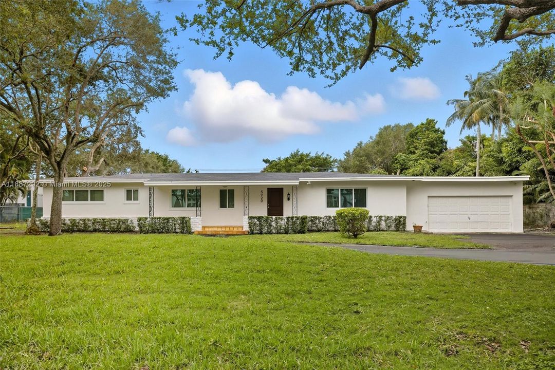 Recently Rented: $12,000 (4 beds, 3 baths, 3712 Square Feet)