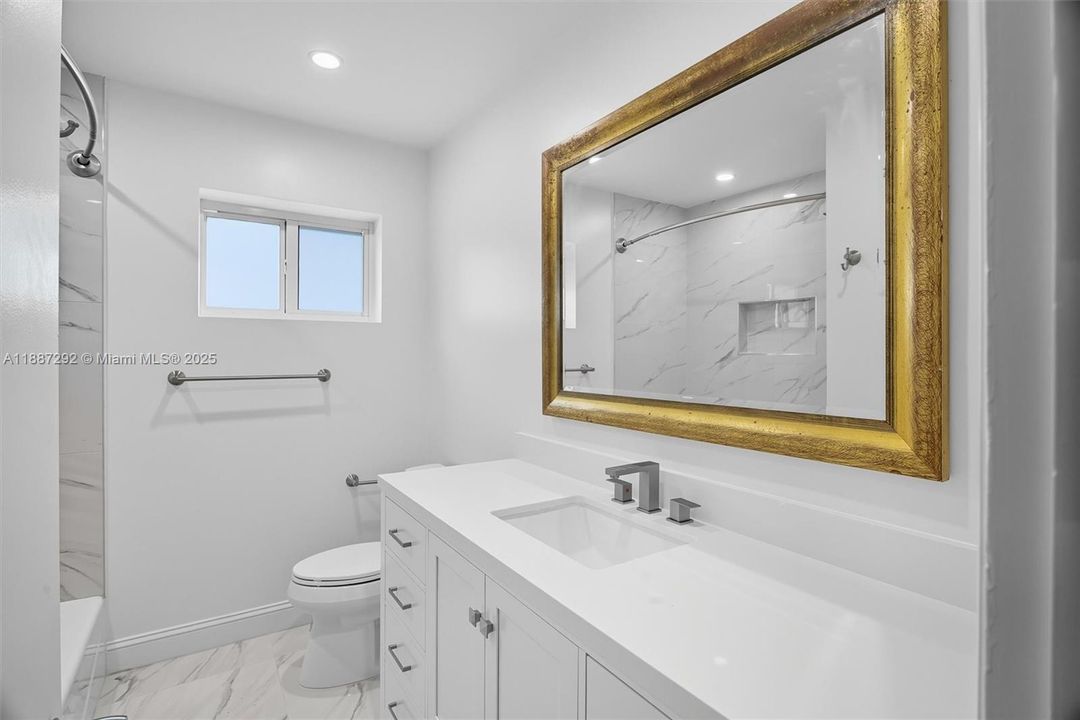 Recently Rented: $12,000 (4 beds, 3 baths, 3712 Square Feet)