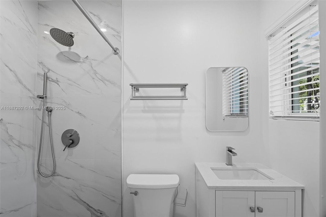 Recently Rented: $12,000 (4 beds, 3 baths, 3712 Square Feet)