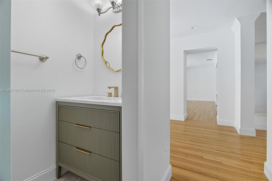 Recently Rented: $12,000 (4 beds, 3 baths, 3712 Square Feet)