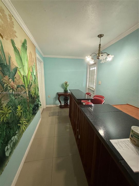 For Sale: $650,000 (2 beds, 1 baths, 2189 Square Feet)