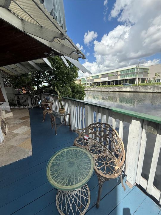 For Sale: $650,000 (2 beds, 1 baths, 2189 Square Feet)