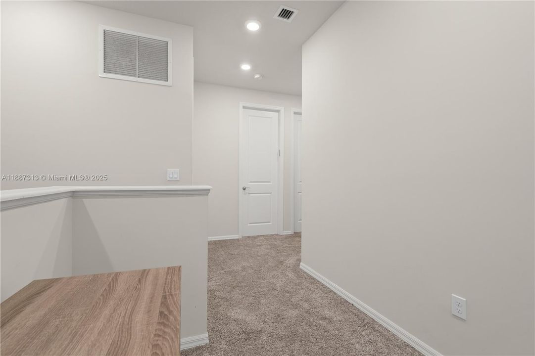 Active With Contract: $667,800 (3 beds, 2 baths, 1760 Square Feet)