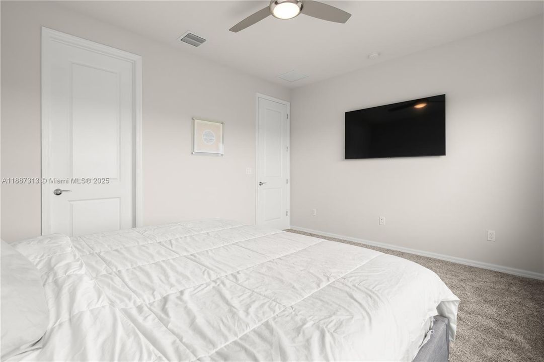 Active With Contract: $667,800 (3 beds, 2 baths, 1760 Square Feet)