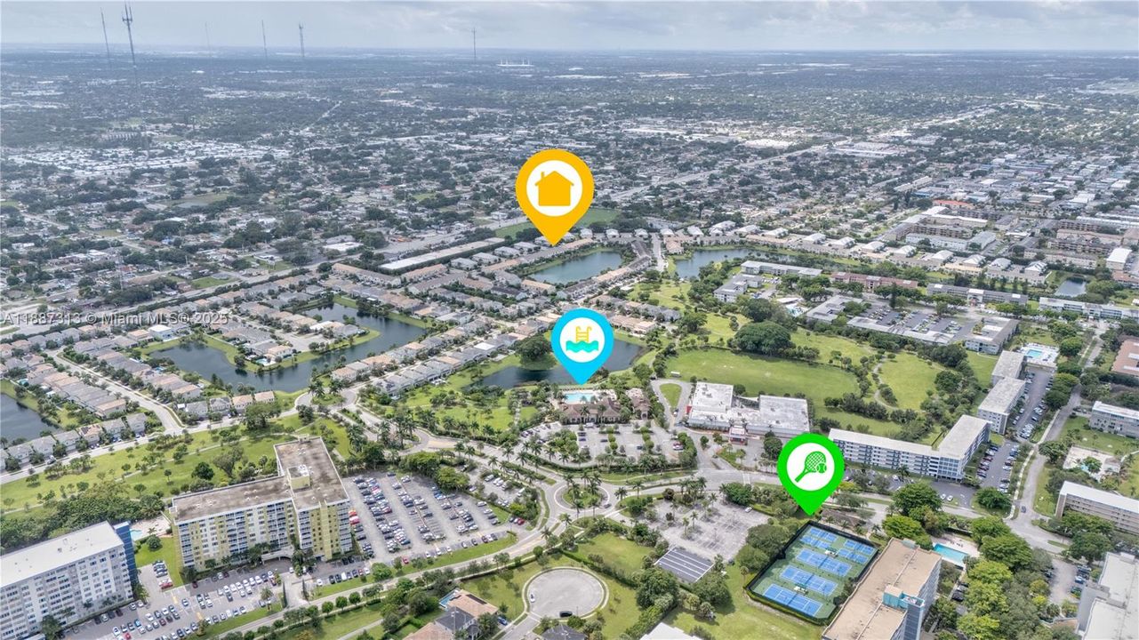 Active With Contract: $667,800 (3 beds, 2 baths, 1760 Square Feet)