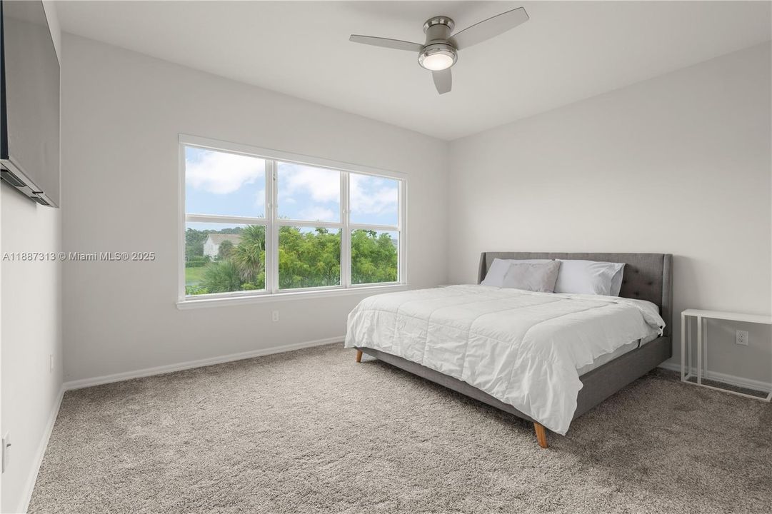 Active With Contract: $667,800 (3 beds, 2 baths, 1760 Square Feet)