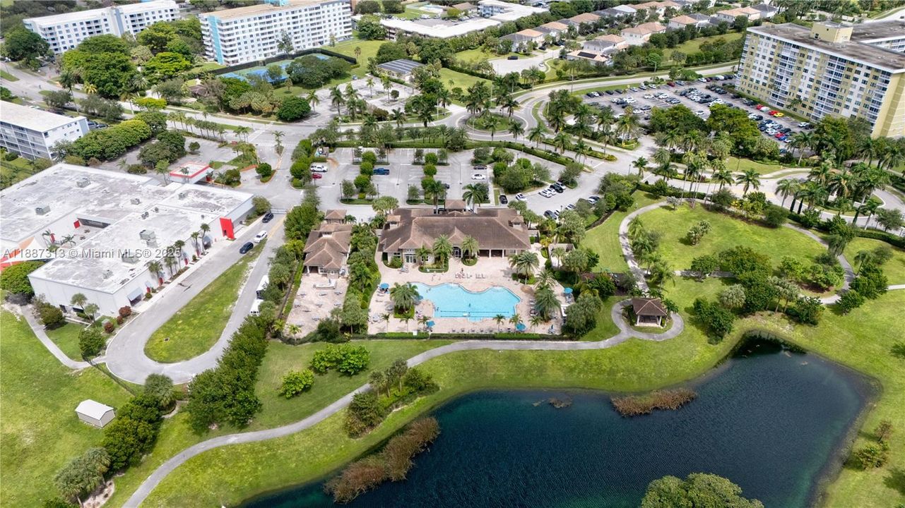 Active With Contract: $667,800 (3 beds, 2 baths, 1760 Square Feet)