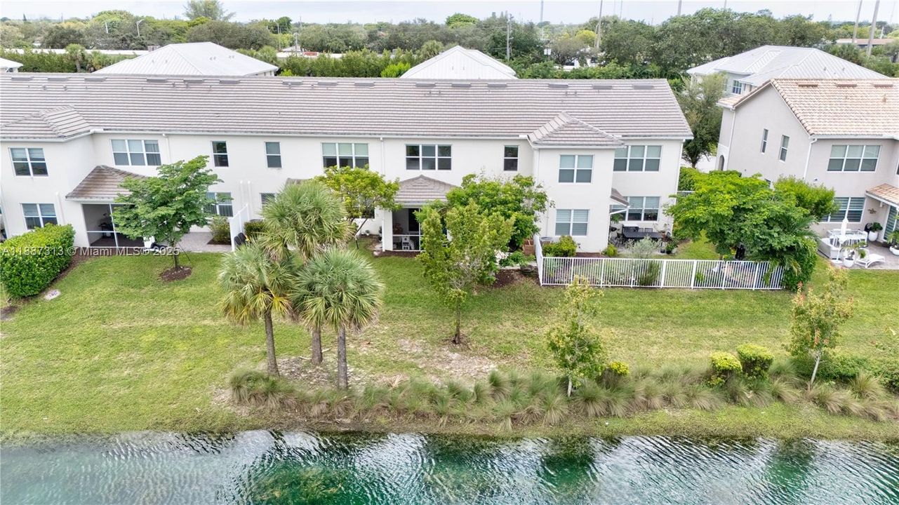 Active With Contract: $667,800 (3 beds, 2 baths, 1760 Square Feet)