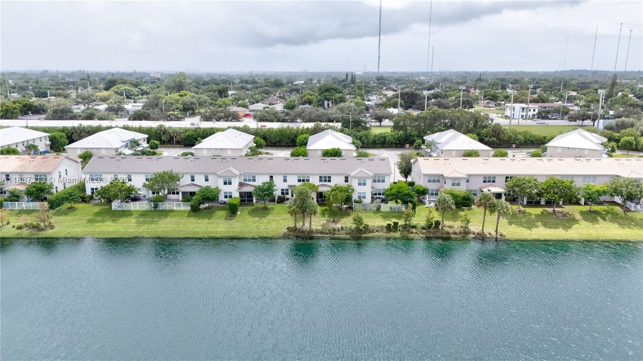 Active With Contract: $667,800 (3 beds, 2 baths, 1760 Square Feet)