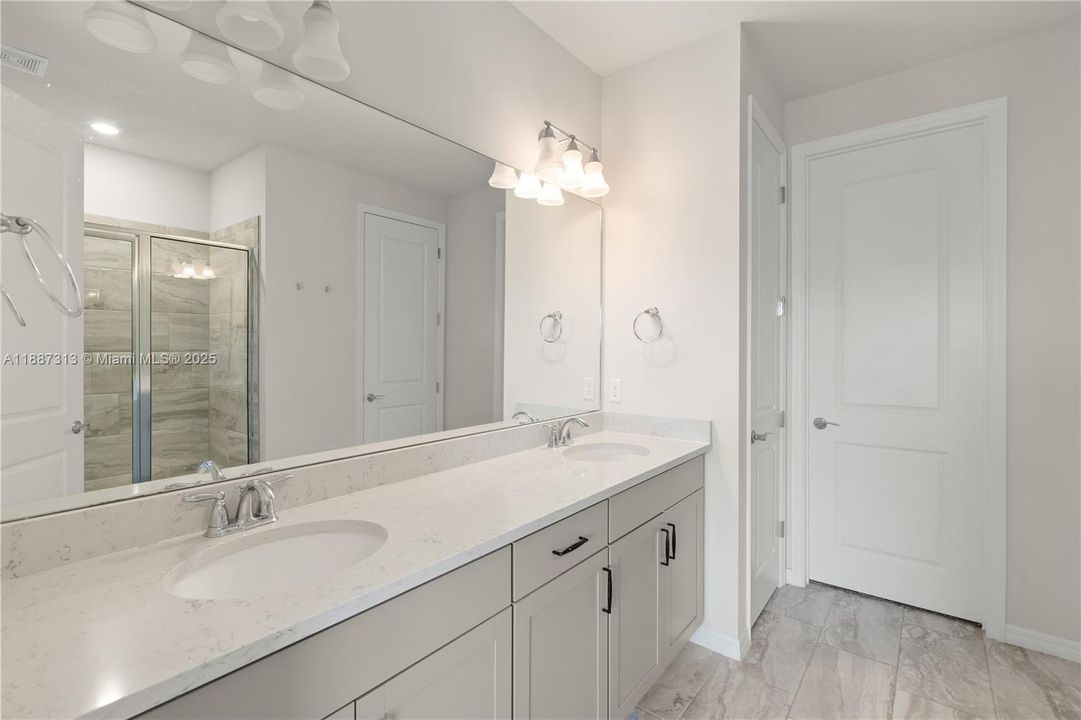 Active With Contract: $667,800 (3 beds, 2 baths, 1760 Square Feet)