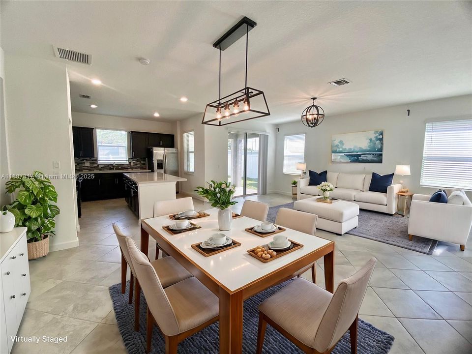 For Rent: $2,500 (3 beds, 2 baths, 1856 Square Feet)