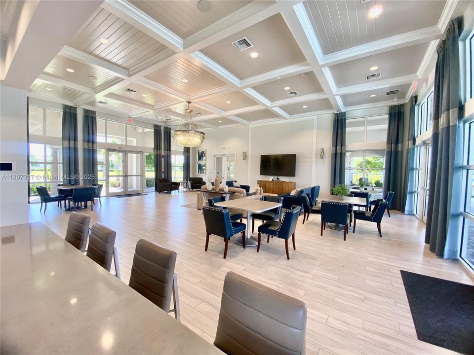 For Rent: $2,500 (3 beds, 2 baths, 1856 Square Feet)