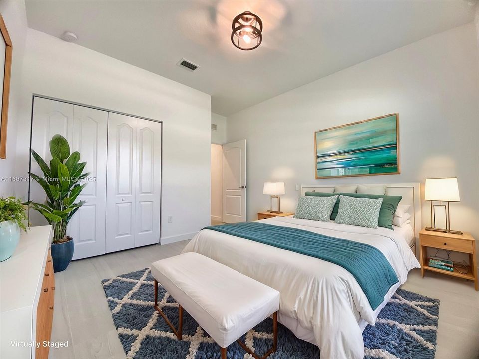 For Rent: $2,500 (3 beds, 2 baths, 1856 Square Feet)