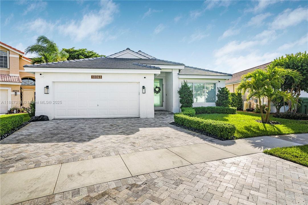 Недавно арендовано: $3,950 (3 спален, 2 ванн, 1731 Квадратных фут)