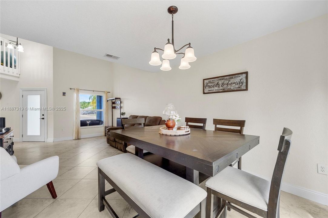 Active With Contract: $639,000 (4 beds, 2 baths, 2142 Square Feet)