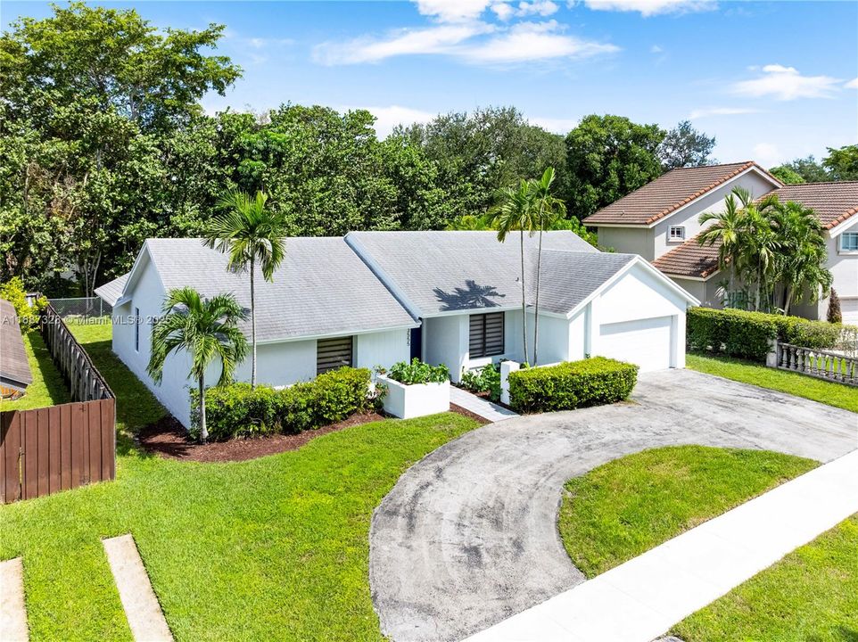 Vendido Recientemente: $649,000 (3 camas, 2 baños, 1616 Pies cuadrados)