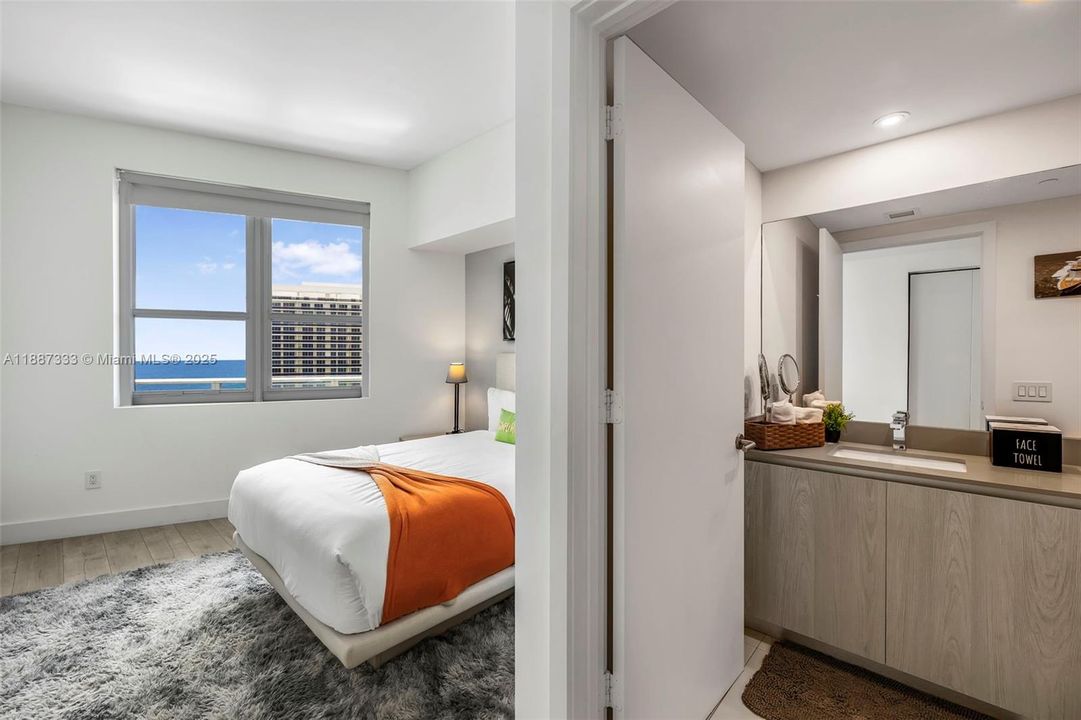 For Sale: $1,825,000 (3 beds, 3 baths, 1752 Square Feet)