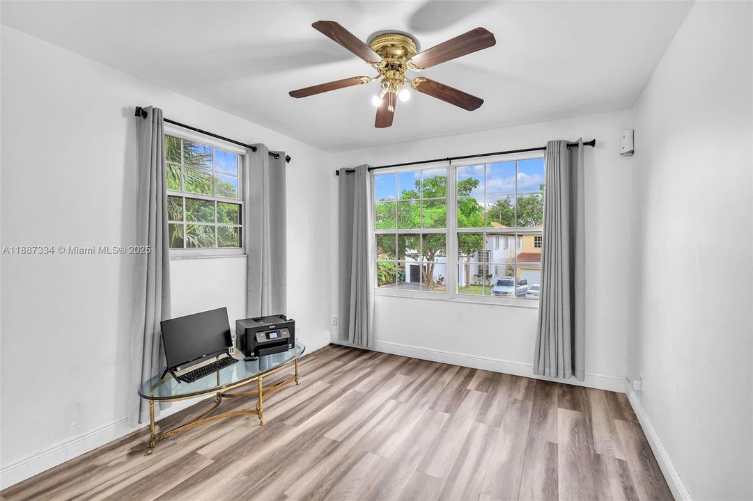 Active With Contract: $569,000 (4 beds, 2 baths, 2084 Square Feet)