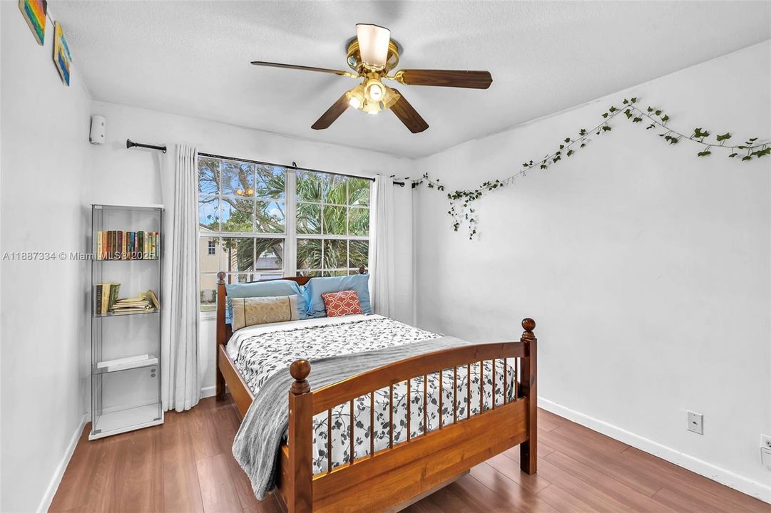 Active With Contract: $569,000 (4 beds, 2 baths, 2084 Square Feet)