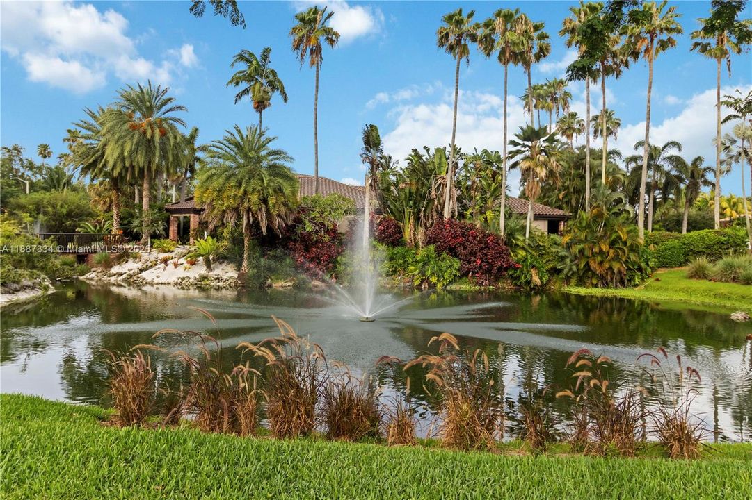 Active With Contract: $569,000 (4 beds, 2 baths, 2084 Square Feet)