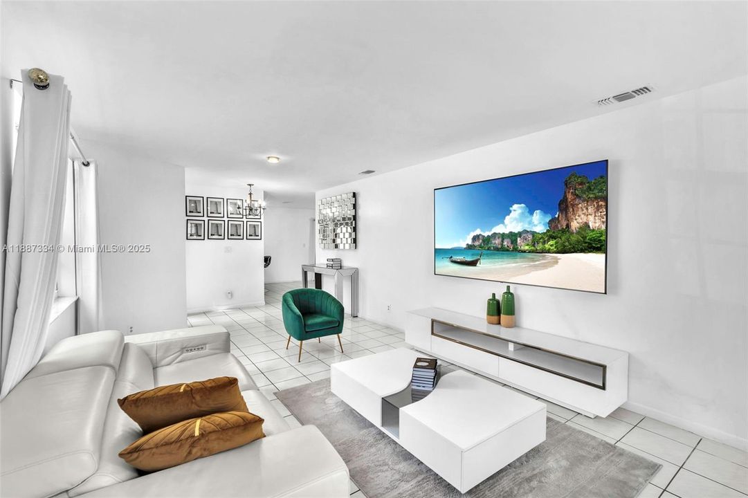 Active With Contract: $569,000 (4 beds, 2 baths, 2084 Square Feet)