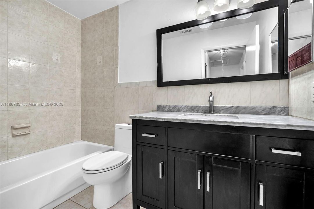 Active With Contract: $569,000 (4 beds, 2 baths, 2084 Square Feet)