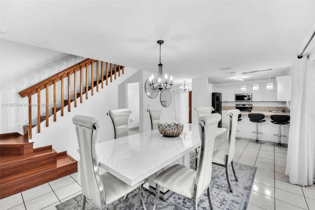 Active With Contract: $569,000 (4 beds, 2 baths, 2084 Square Feet)