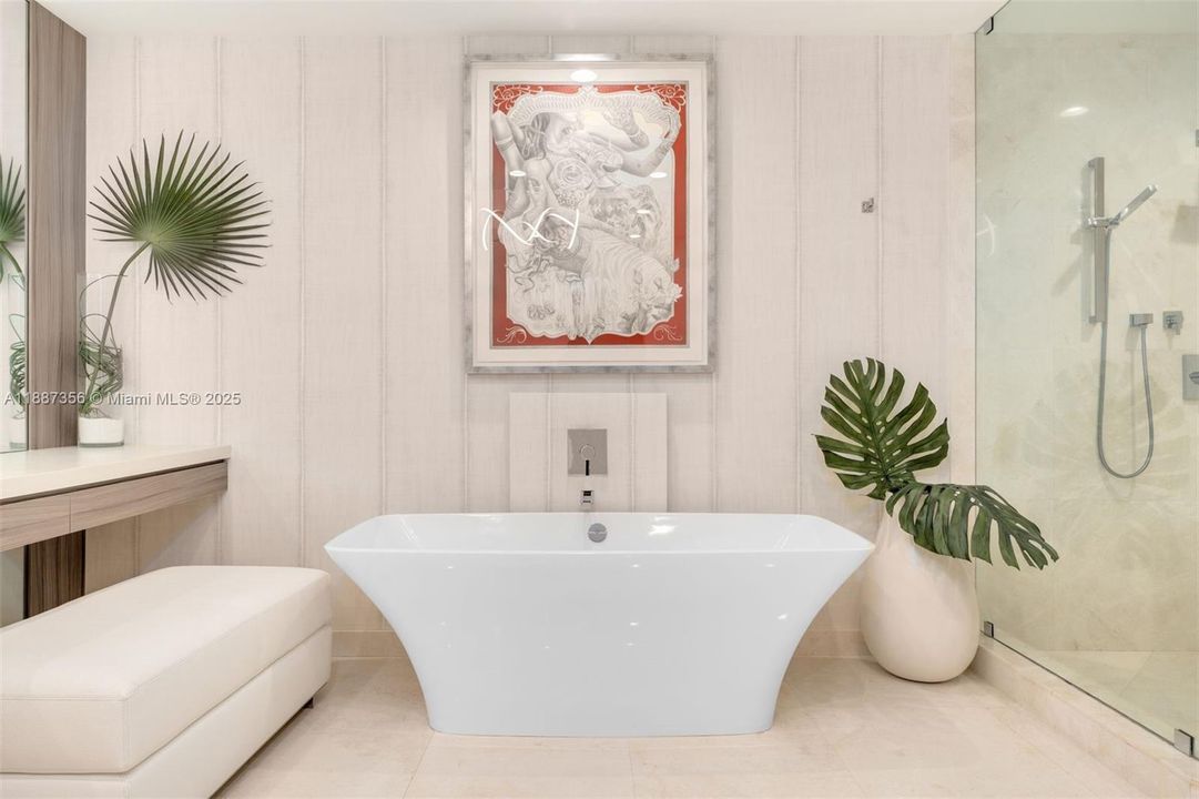 En Venta: $4,550,000 (4 camas, 4 baños, 3949 Pies cuadrados)