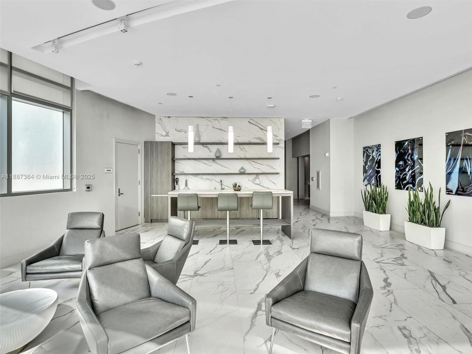 В аренду: $12,000 (3 спален, 3 ванн, 2623 Квадратных фут)