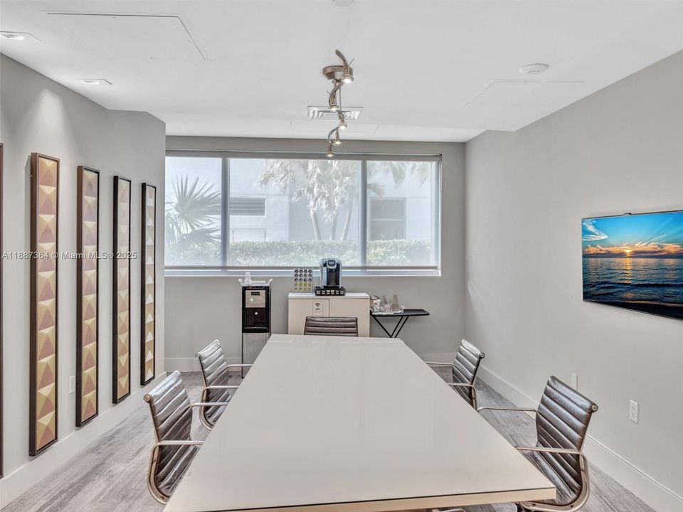 В аренду: $12,000 (3 спален, 3 ванн, 2623 Квадратных фут)