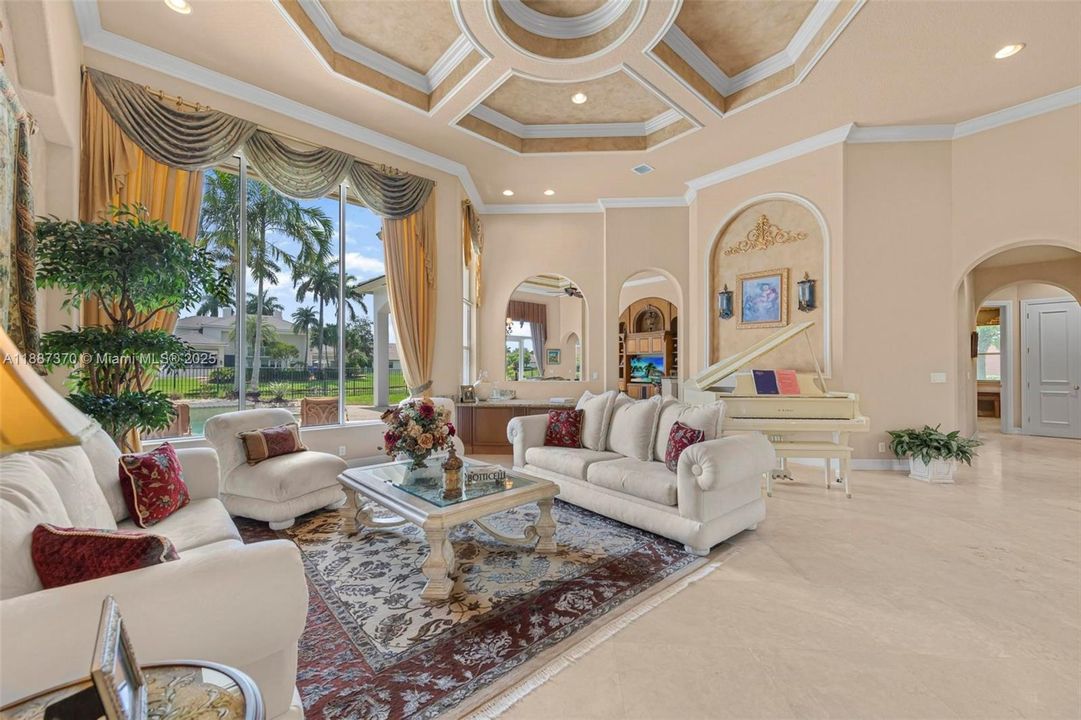 Active With Contract: $1,999,999 (5 beds, 5 baths, 4556 Square Feet)