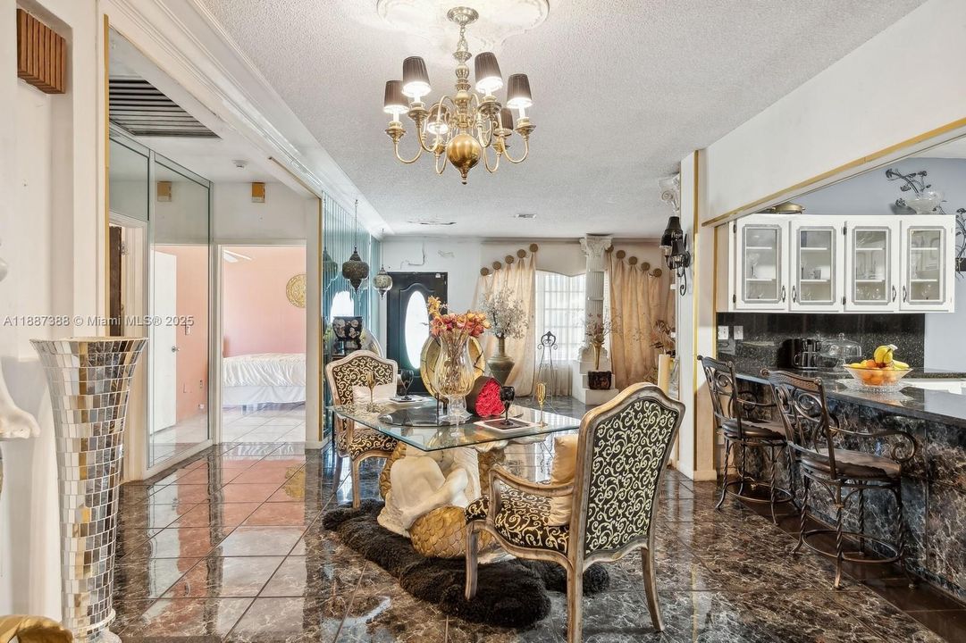 For Sale: $940,000 (4 beds, 2 baths, 3153 Square Feet)