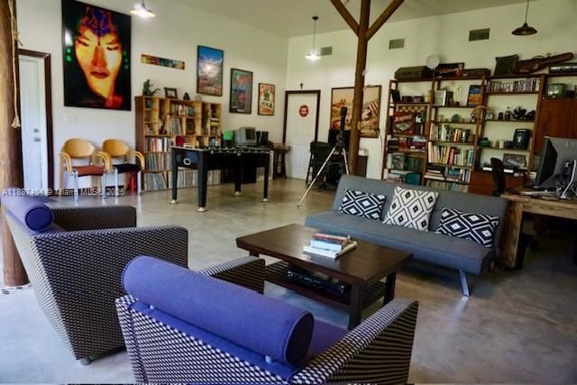 Interior of the workshop / artisan studio. Wow.... what a great space..