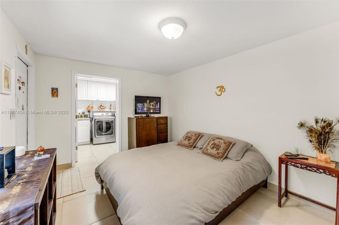 #4 BEDROOM AKA THE IN-LAW SUITE ALSO HAS A PRIVATE ENTRY FROM EXTERIOR AND ACCESS FROM INTERIOR.