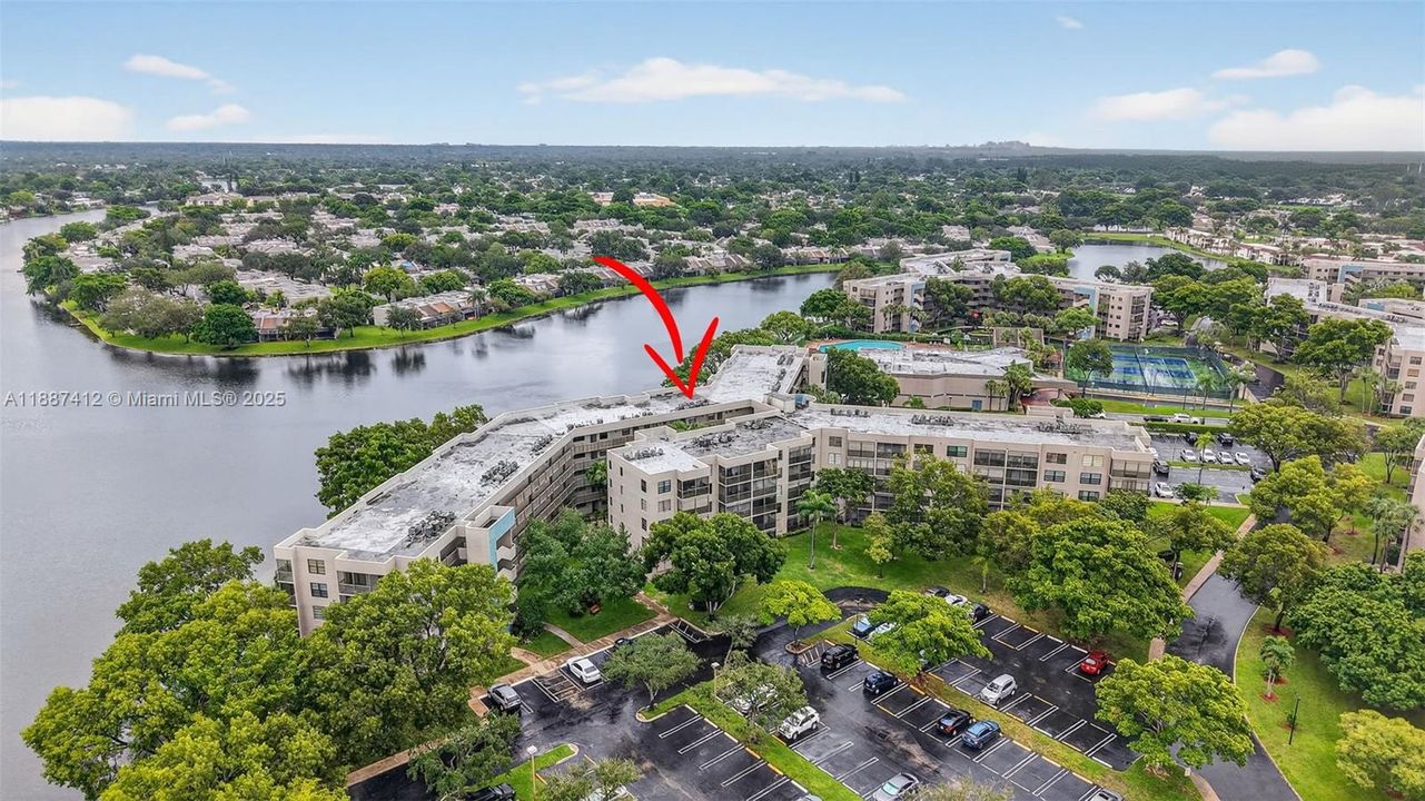 待售: $135,000 (1 贝兹, 1 浴室, 773 平方英尺)