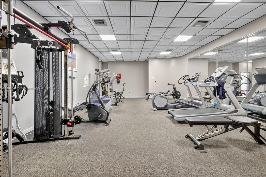 待售: $135,000 (1 贝兹, 1 浴室, 773 平方英尺)