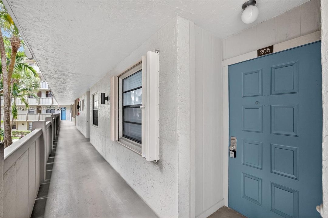 待售: $135,000 (1 贝兹, 1 浴室, 773 平方英尺)