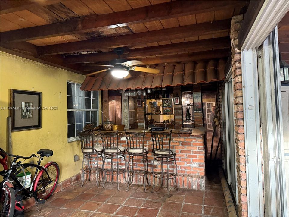 На продажу: $690,000 (4 спален, 2 ванн, 3044 Квадратных фут)