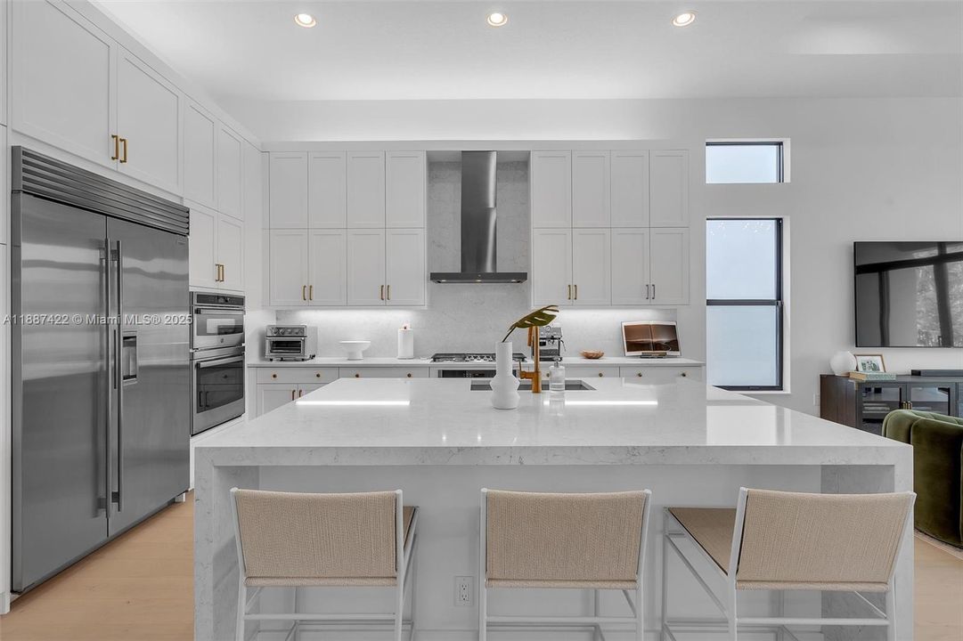 Active With Contract: $1,790,000 (3 beds, 3 baths, 2573 Square Feet)