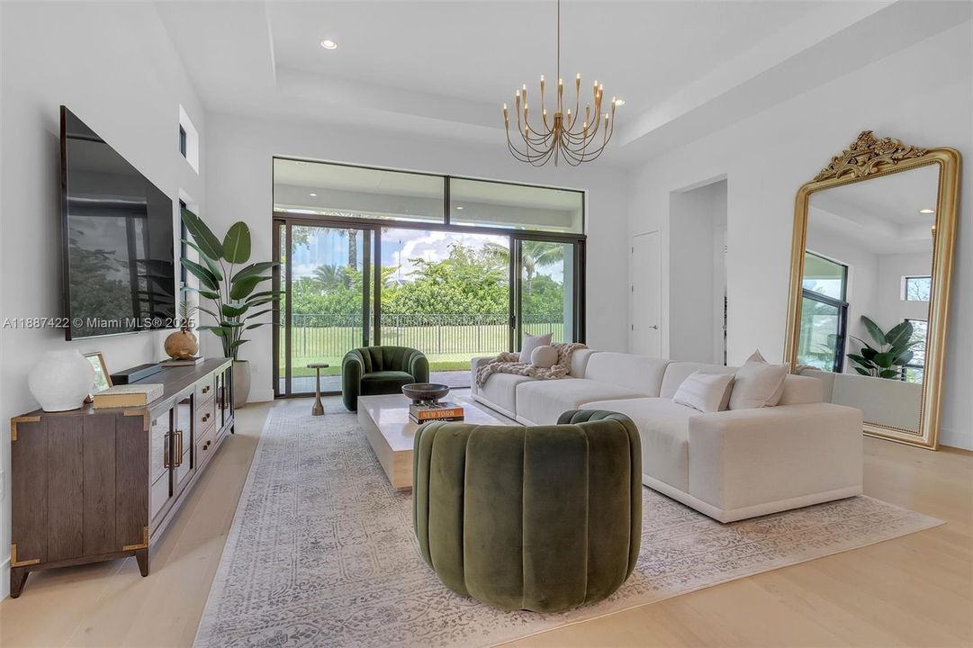 Active With Contract: $1,790,000 (3 beds, 3 baths, 2573 Square Feet)