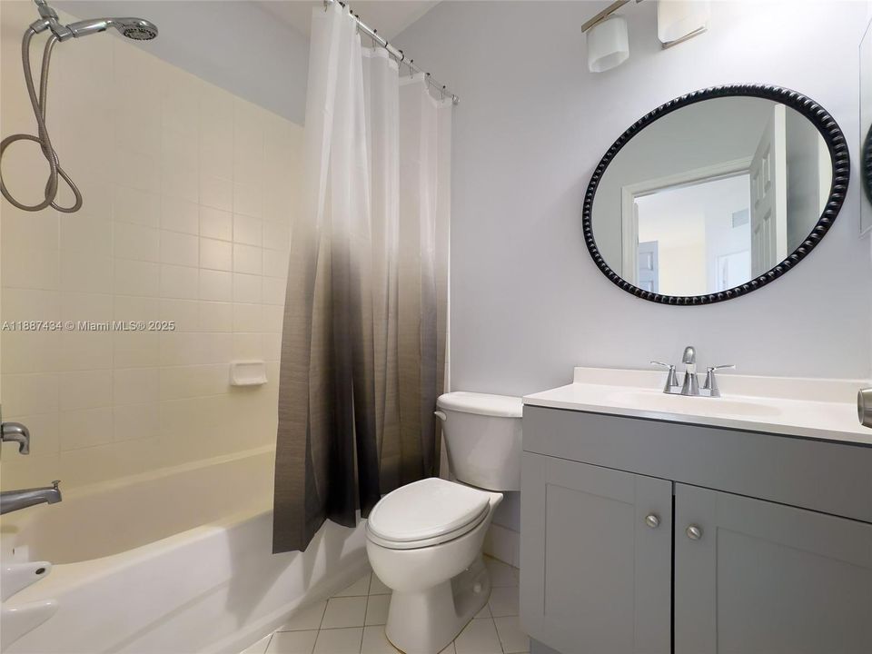 Active With Contract: $375,000 (3 beds, 2 baths, 1456 Square Feet)