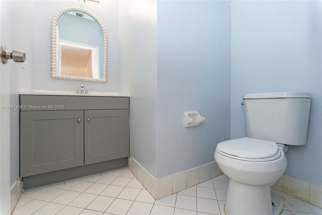 Active With Contract: $375,000 (3 beds, 2 baths, 1456 Square Feet)