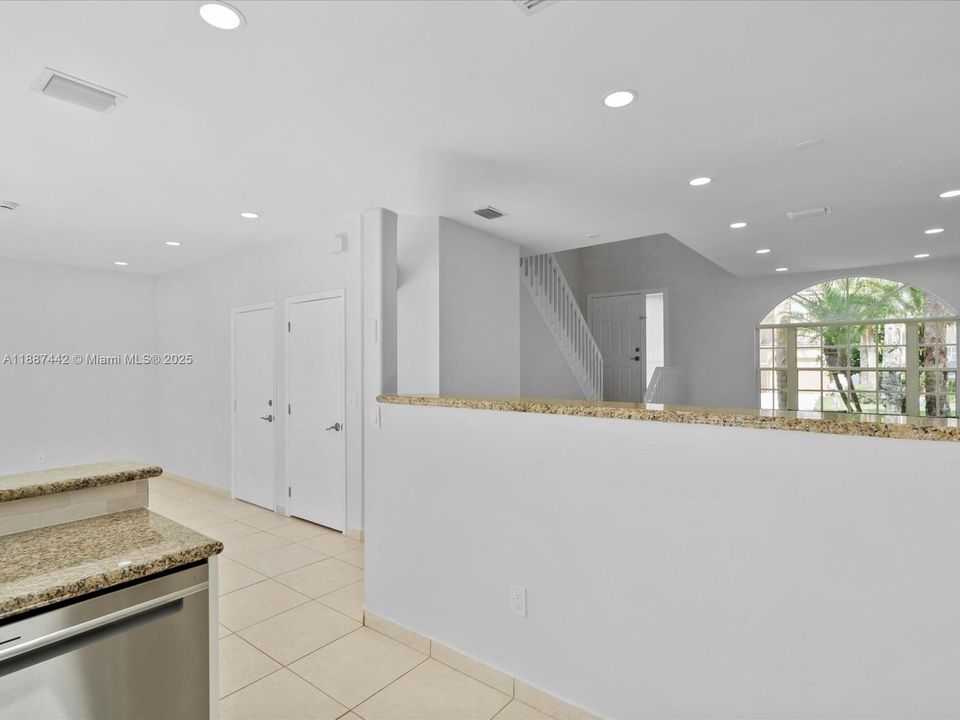 Active With Contract: $529,000 (3 beds, 2 baths, 1772 Square Feet)