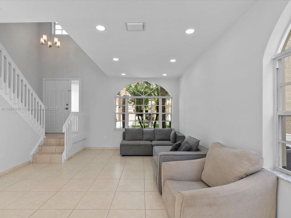 Active With Contract: $529,000 (3 beds, 2 baths, 1772 Square Feet)