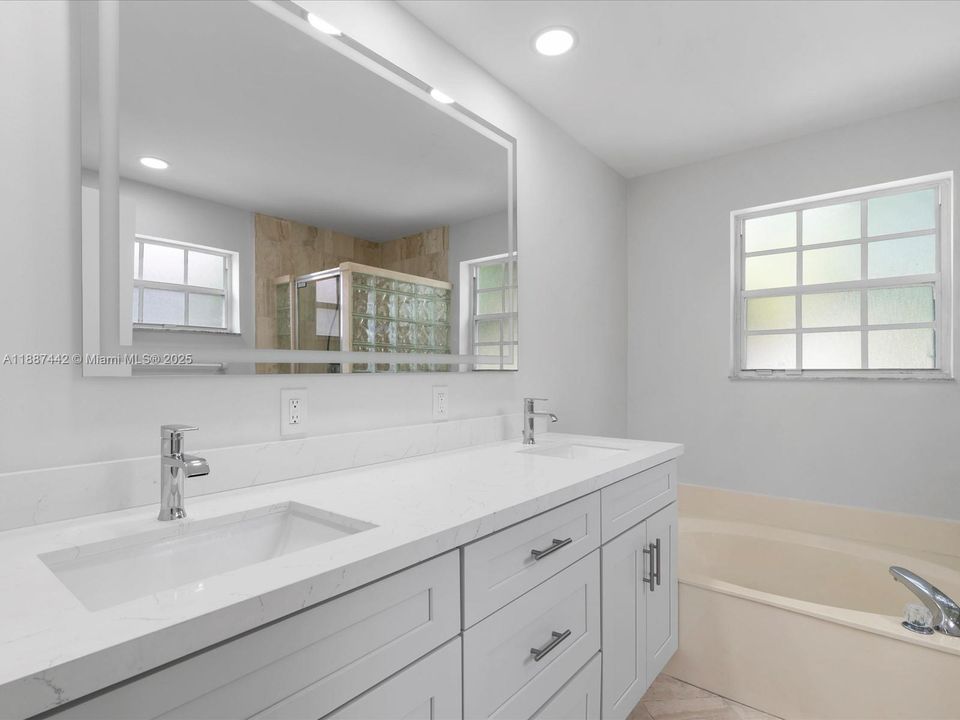 Active With Contract: $529,000 (3 beds, 2 baths, 1772 Square Feet)