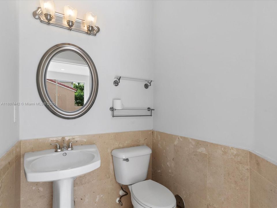 Active With Contract: $529,000 (3 beds, 2 baths, 1772 Square Feet)