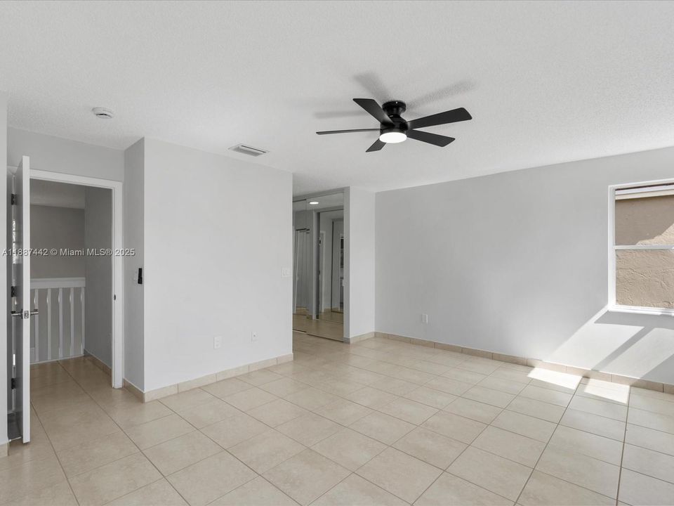 Active With Contract: $529,000 (3 beds, 2 baths, 1772 Square Feet)