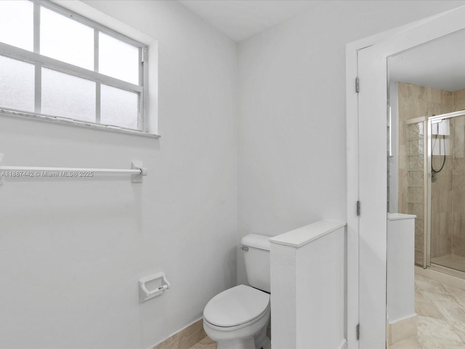 Active With Contract: $529,000 (3 beds, 2 baths, 1772 Square Feet)