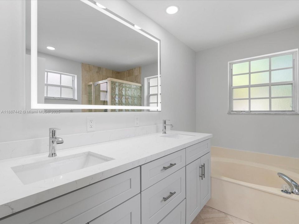 Active With Contract: $529,000 (3 beds, 2 baths, 1772 Square Feet)