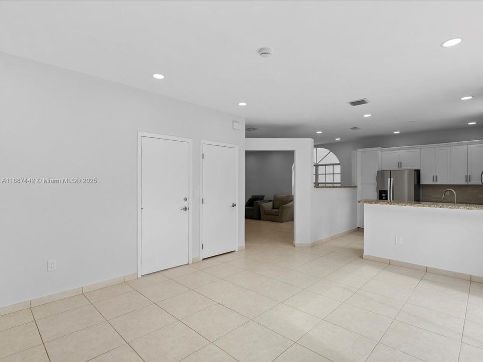 Active With Contract: $529,000 (3 beds, 2 baths, 1772 Square Feet)